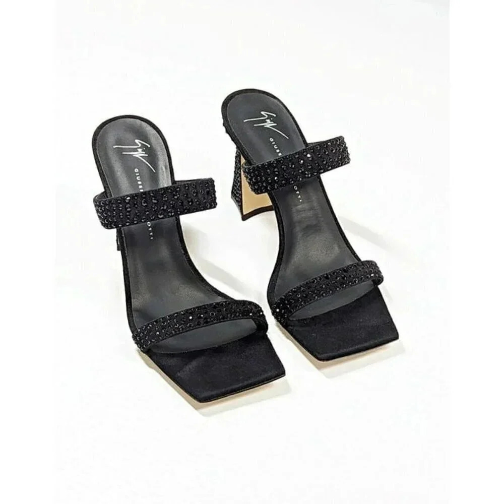 Giuseppe Zanotti Women's Vanilla Crystal Embellished Sandals Size 38 (MSRP $850) - Picture 4 of 12